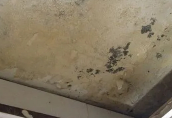 雨湖阳台漏水维修公司分享下雨湖卫生间渗水维修需要注意哪些问题。
